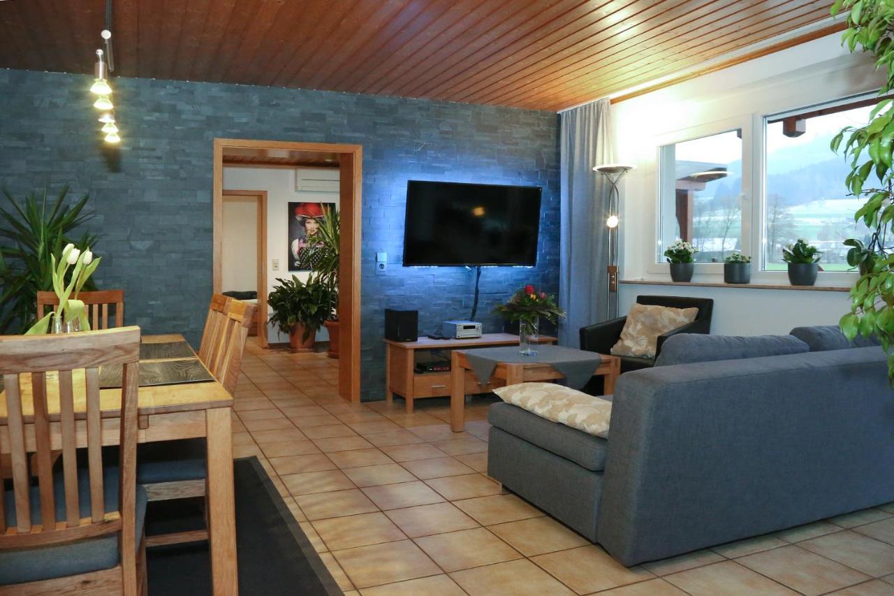 Ferienwohnung Am Rain วินเดิน อิม เอลซ์ทาล ภายนอก รูปภาพ